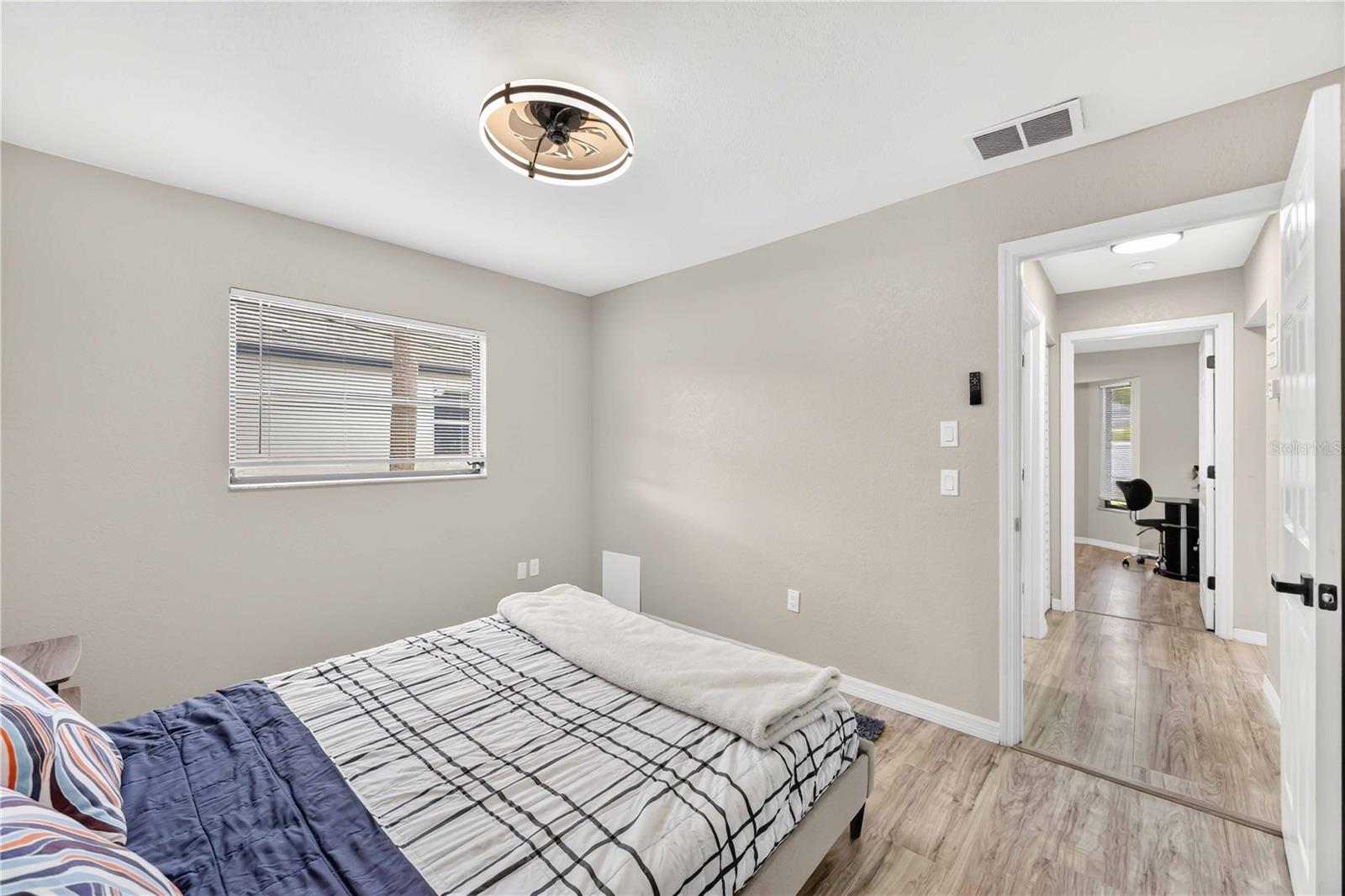 3813 S CRANBERRY BLVD — photo 24