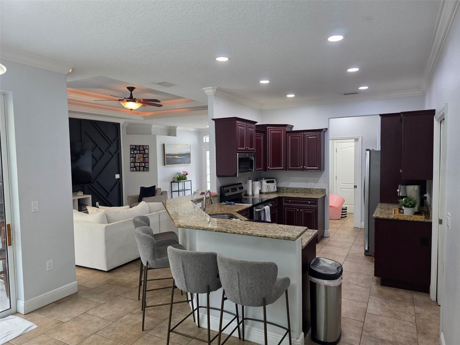 4644 SAWYER RD — photo 9