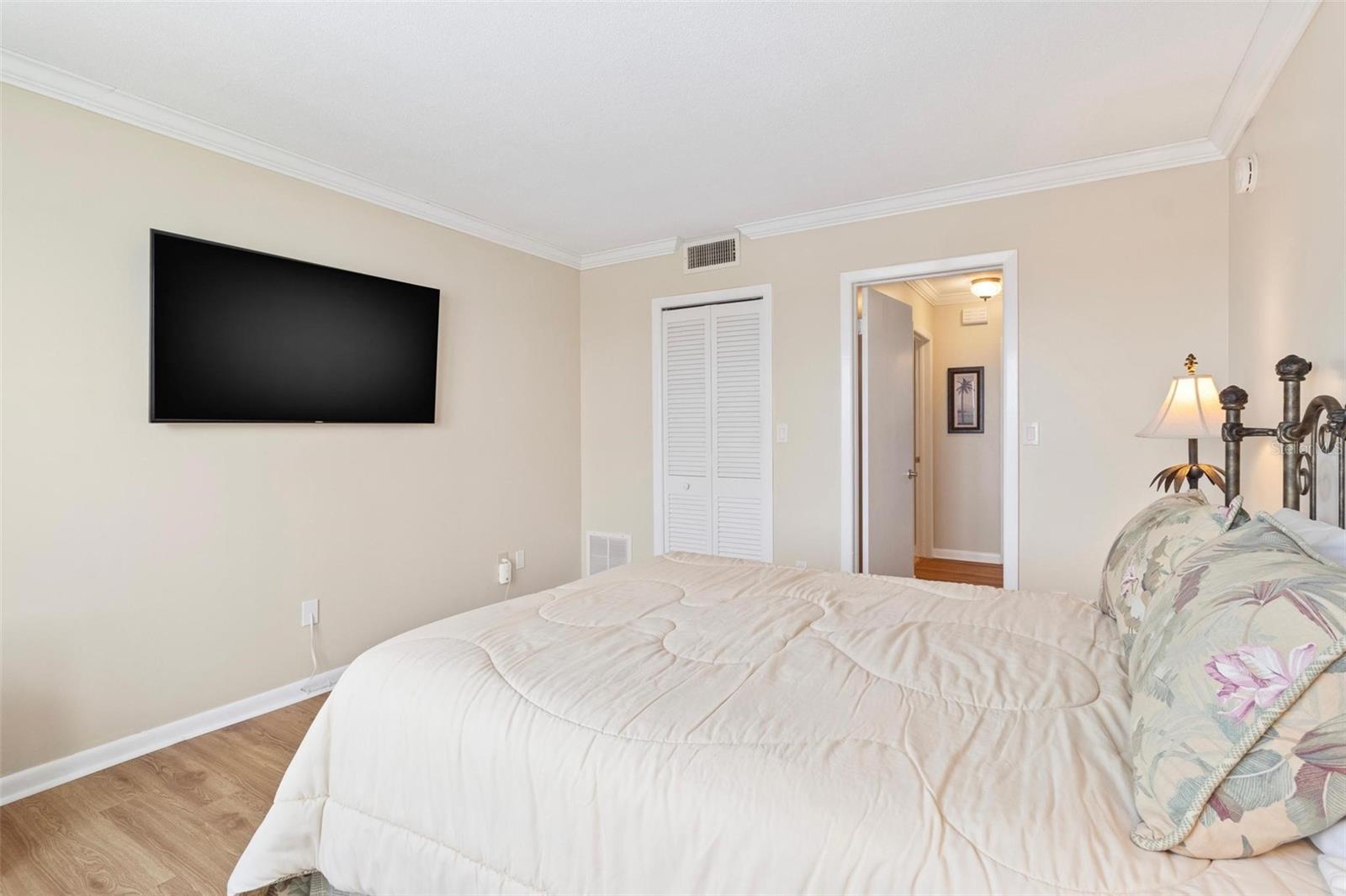 5220 BRITTANY DR S #1309 — photo 18