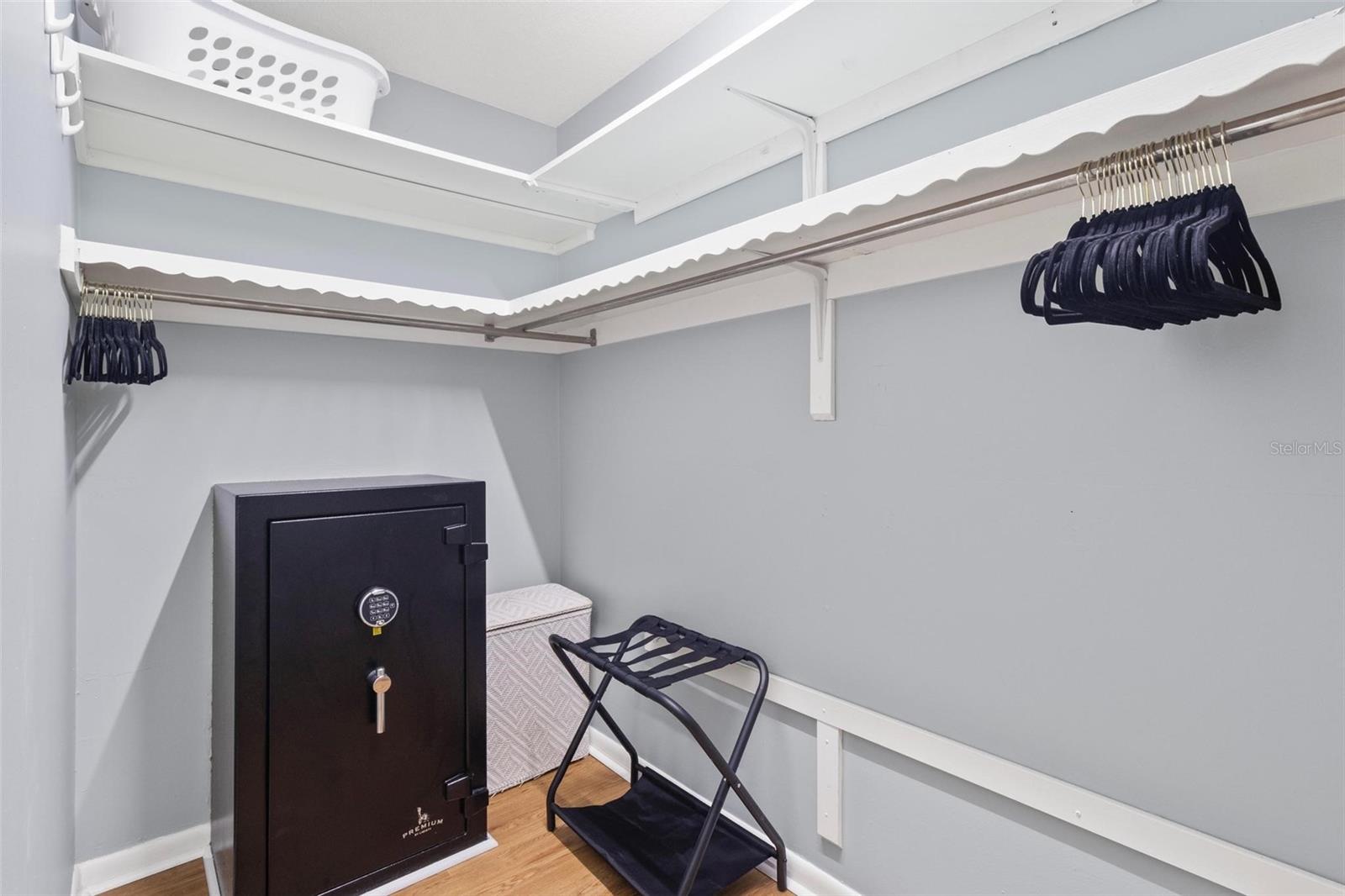 5220 BRITTANY DR S #1309 — photo 21