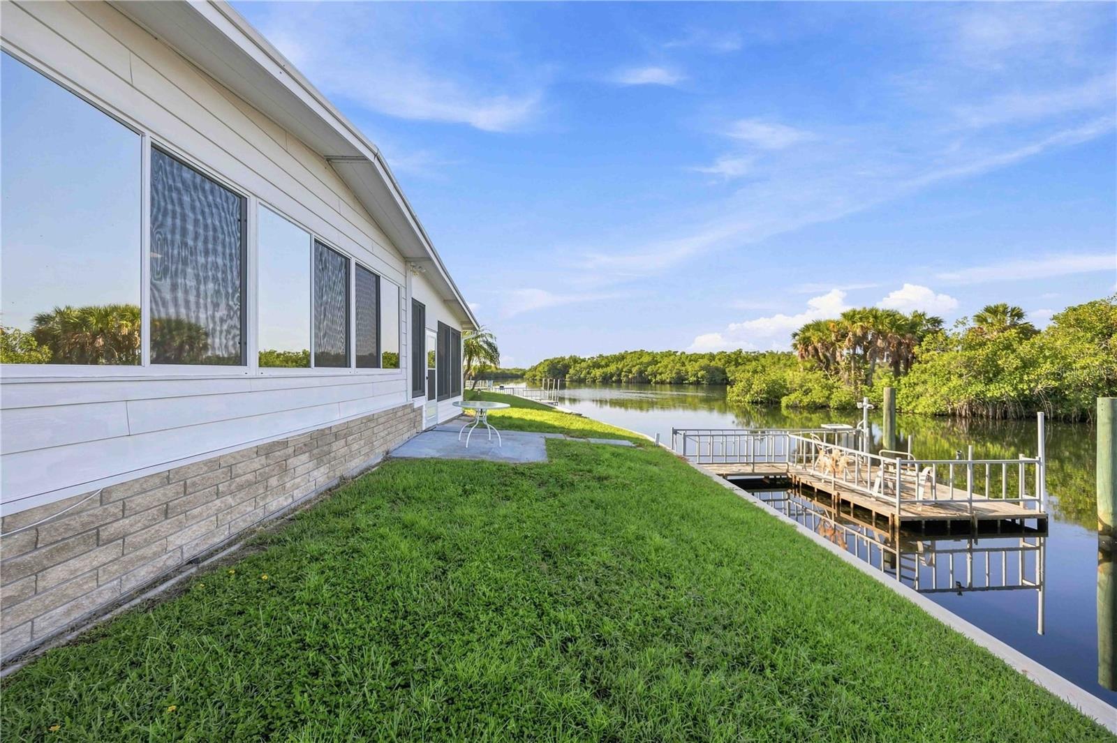 112 ISLAND POINT RD — photo 30