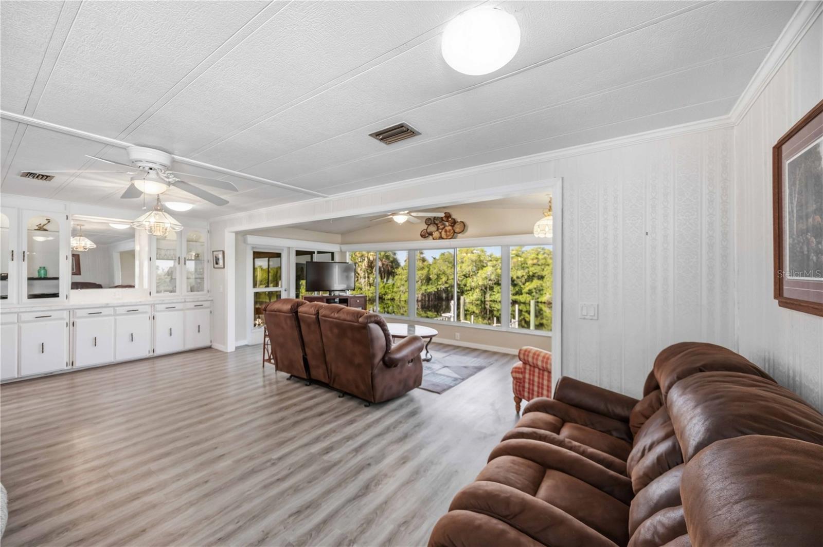 112 ISLAND POINT RD — photo 4