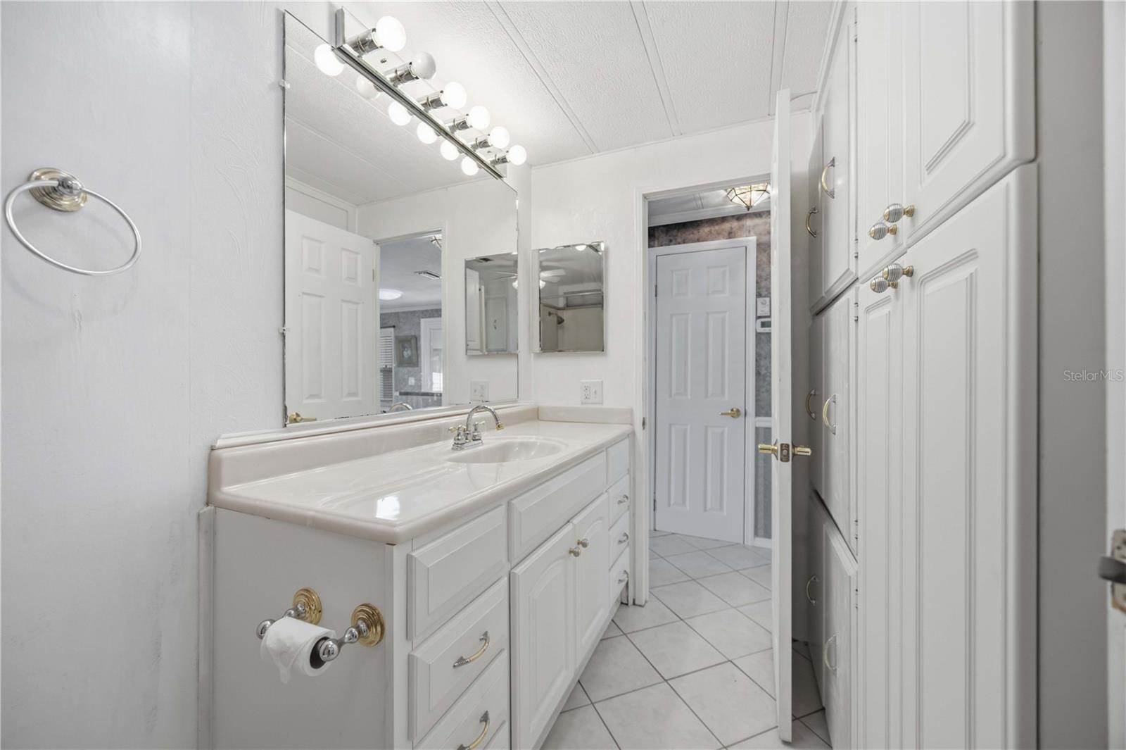 112 ISLAND POINT RD — photo 20