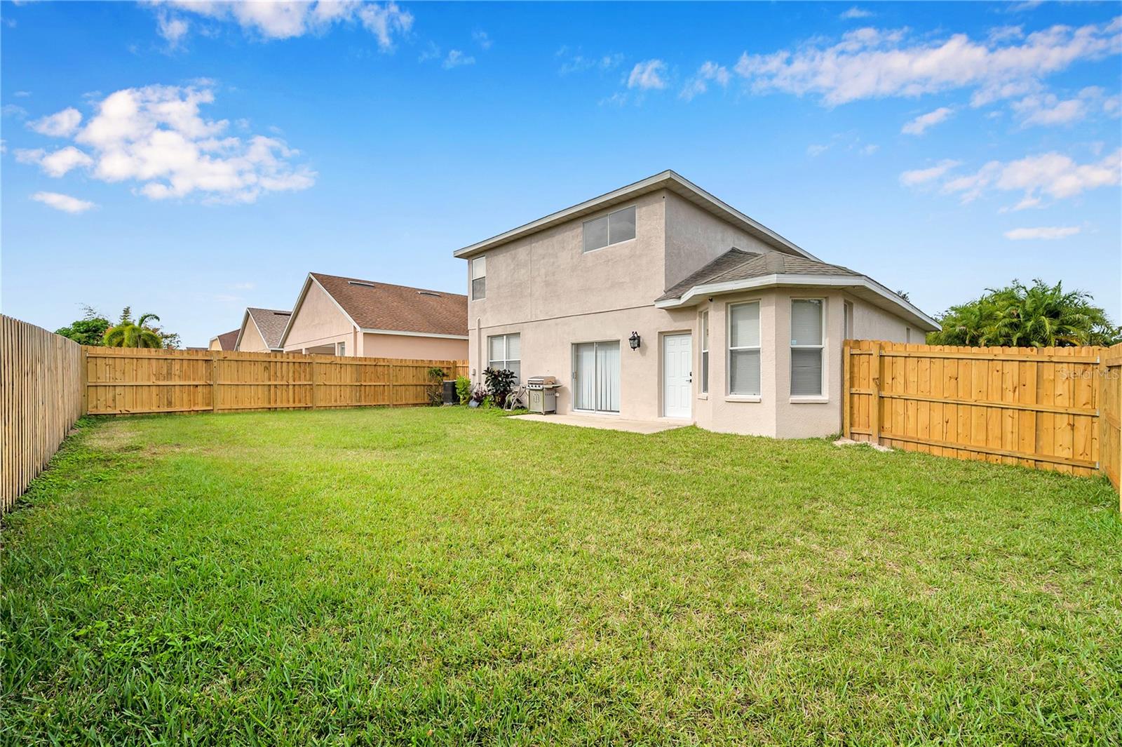 402 HALIFAX BAY CT — photo 12