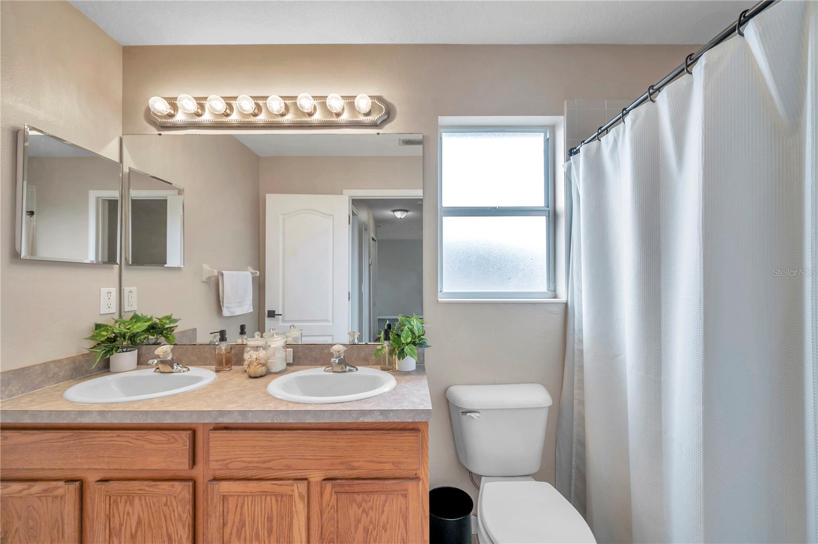 402 HALIFAX BAY CT — photo 56
