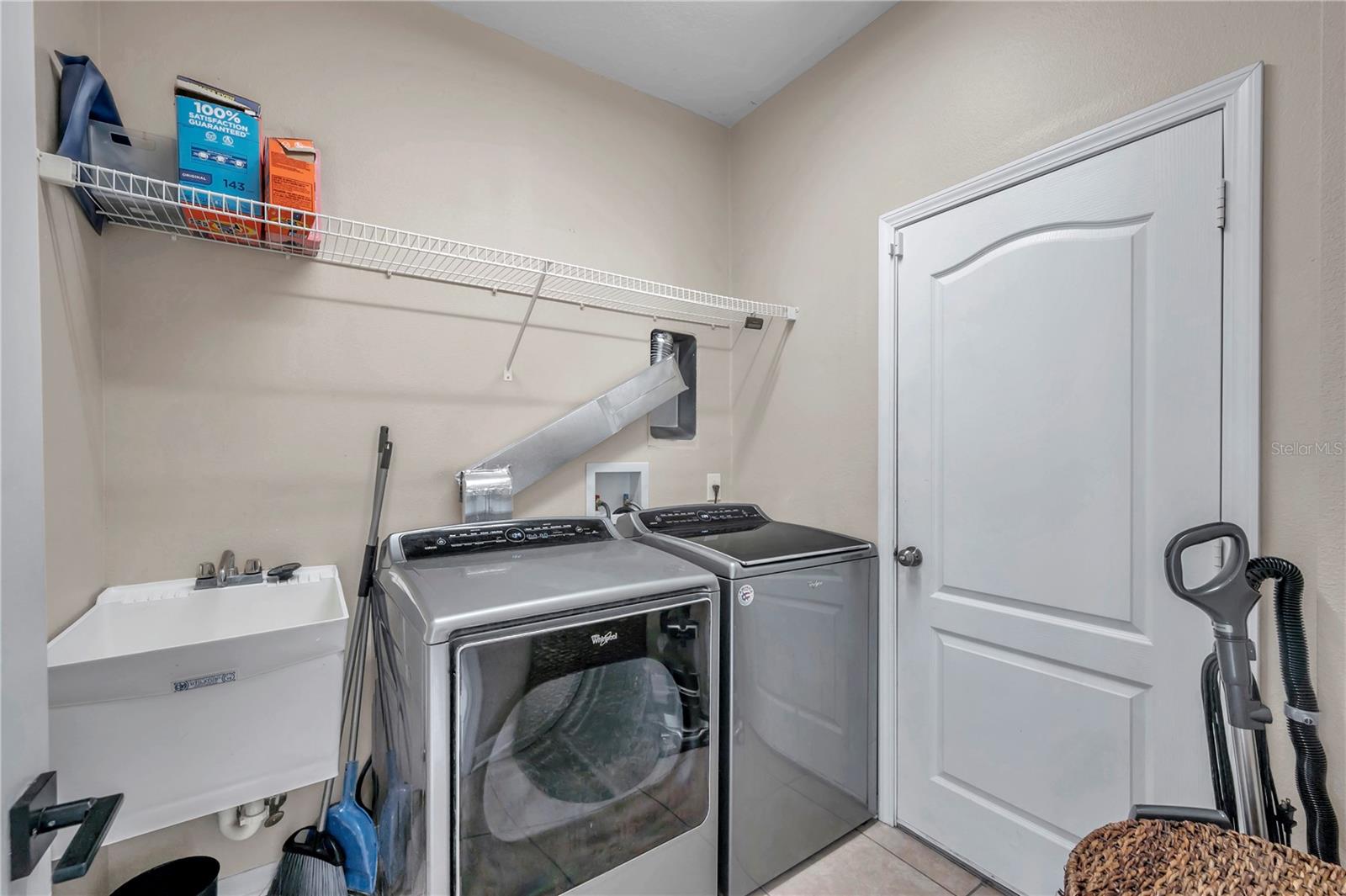 402 HALIFAX BAY CT — photo 21