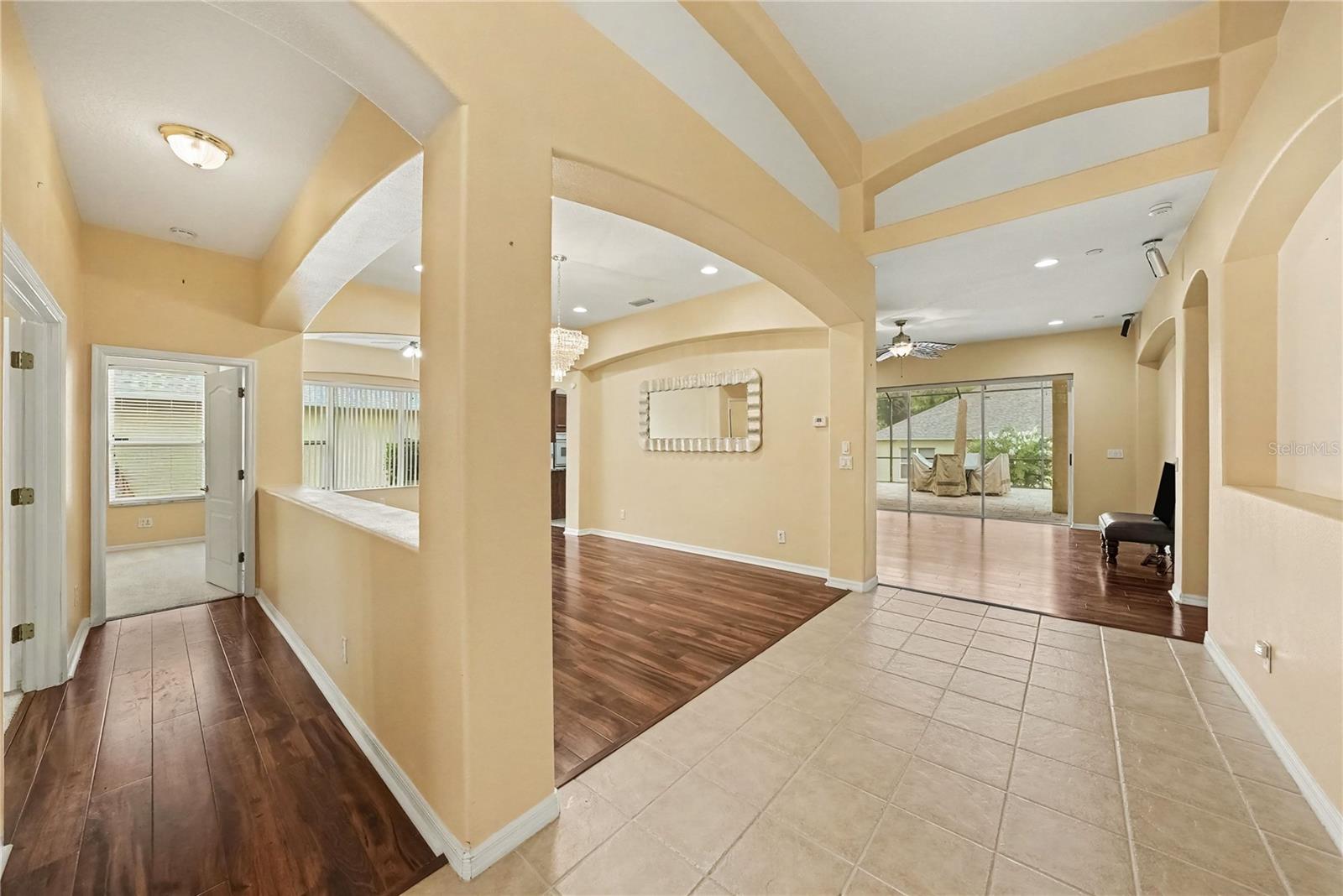 316 HARTS OAK PL — photo 8