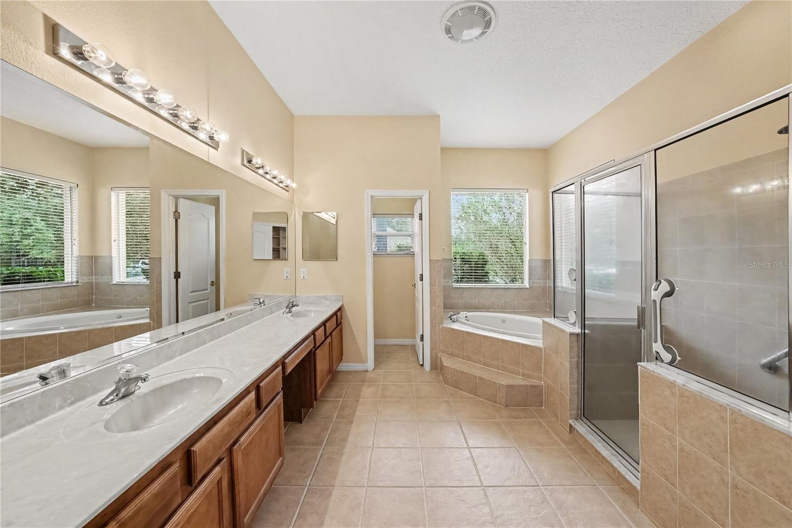 316 HARTS OAK PL — photo 15