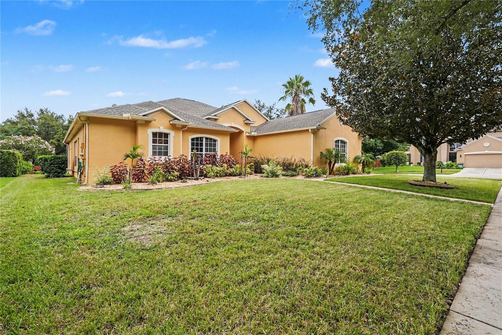 316 HARTS OAK PL — photo 26