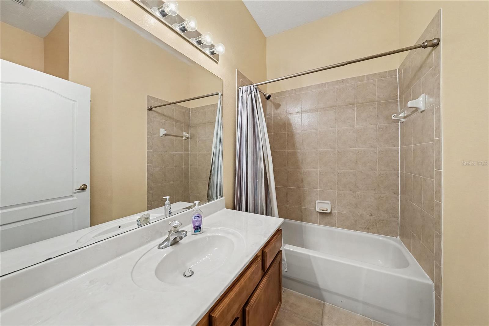 316 HARTS OAK PL — photo 12