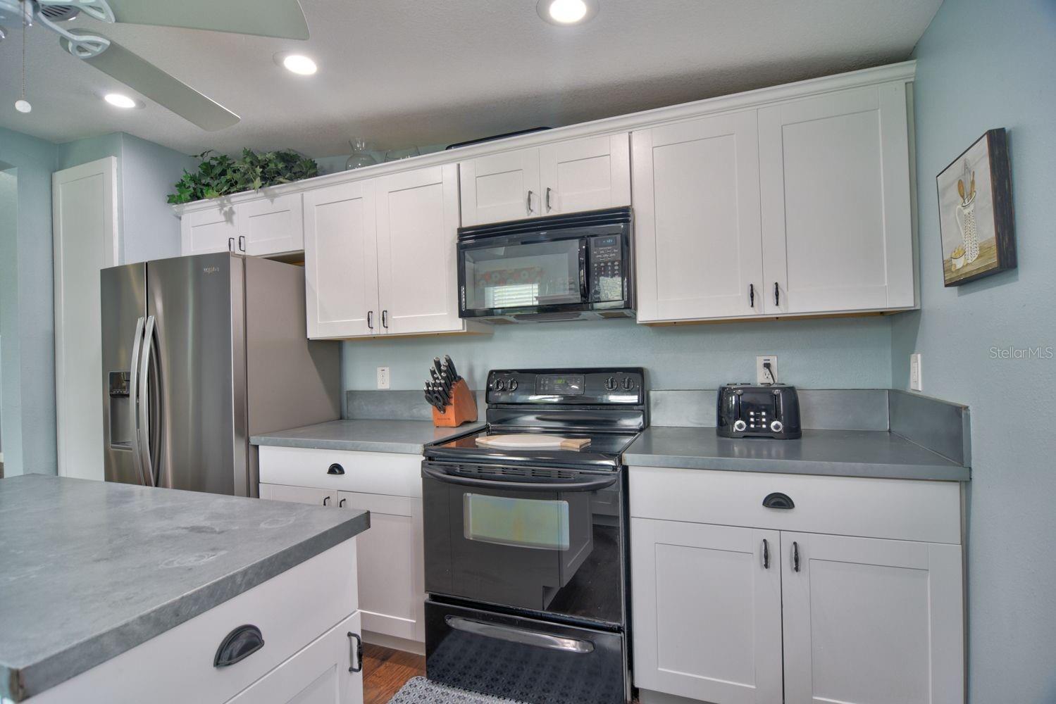 318 34TH ST W — photo 13
