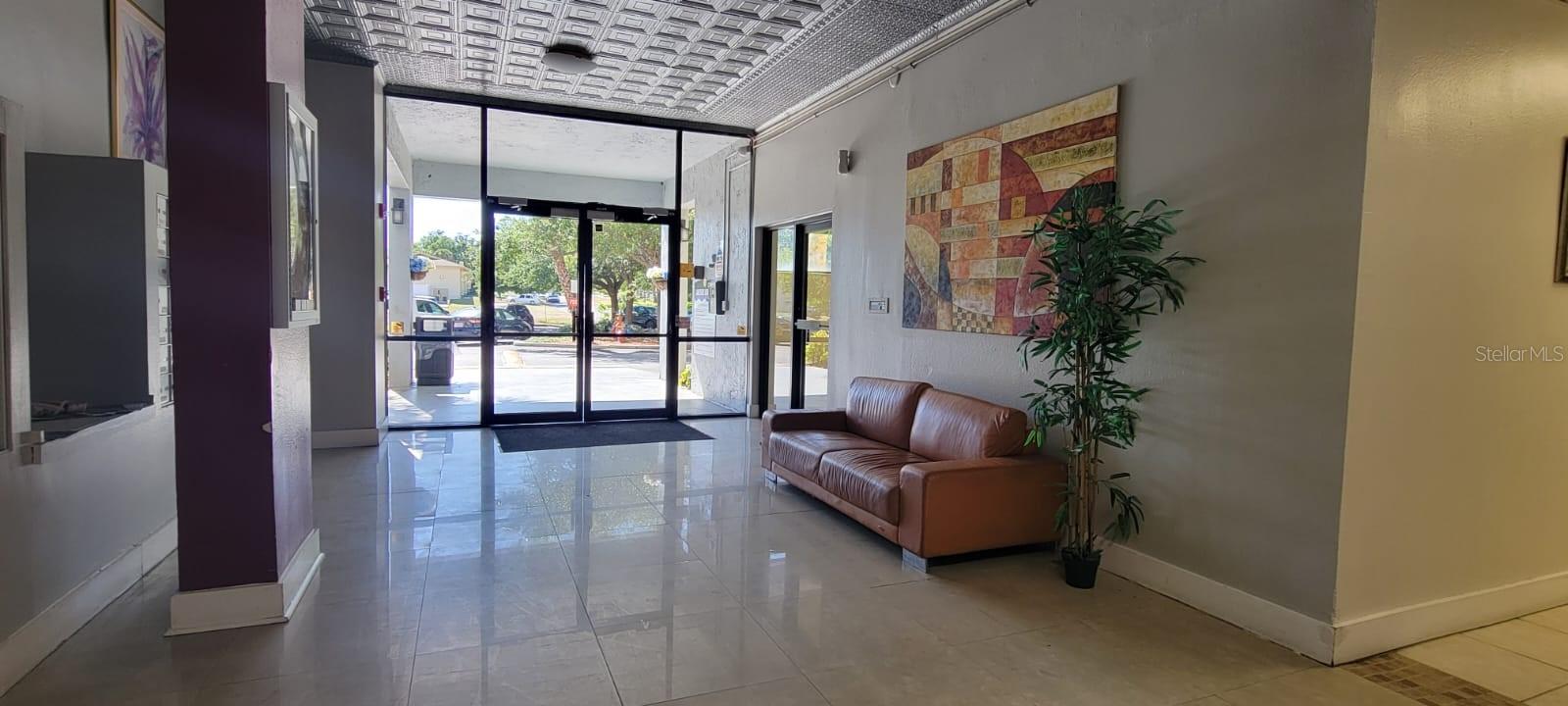 701 S MADISON AVE #316 — photo 3