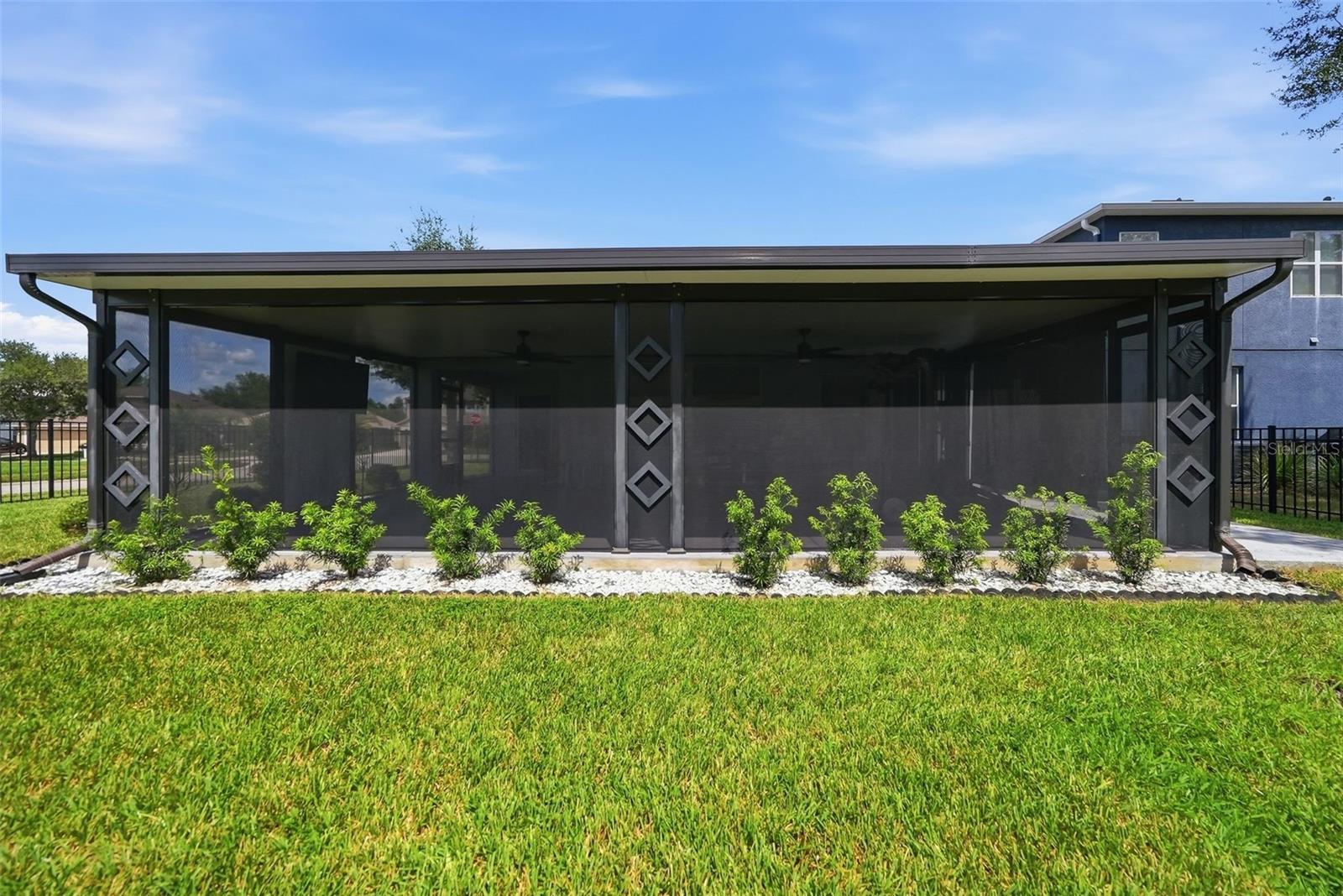 4037 WARWICK HILLS DR — photo 46