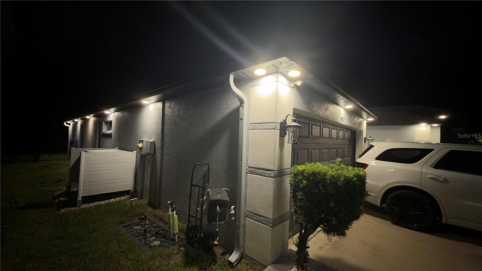 4037 WARWICK HILLS DR — photo 61