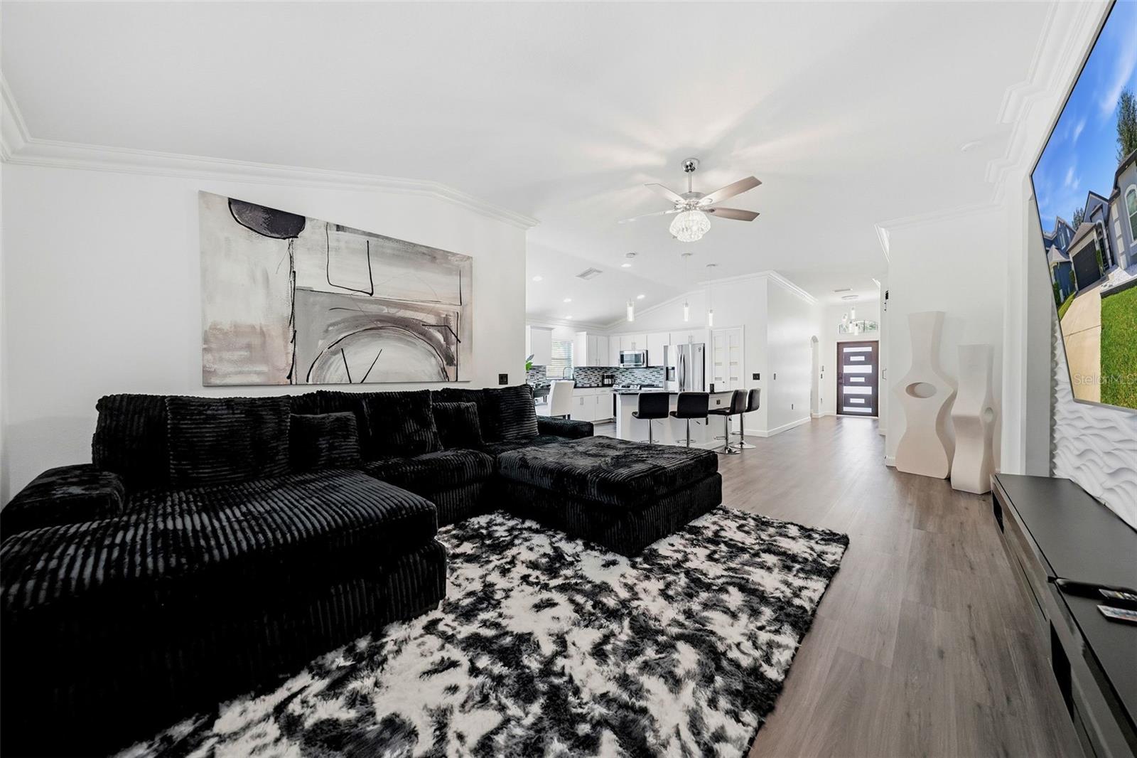 4037 WARWICK HILLS DR — photo 15