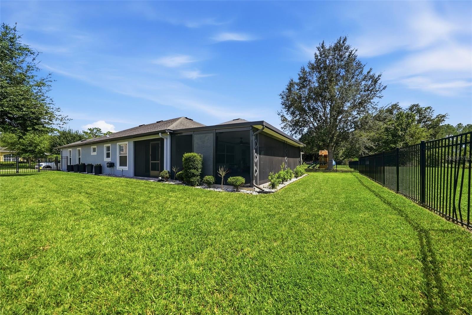 4037 WARWICK HILLS DR — photo 44