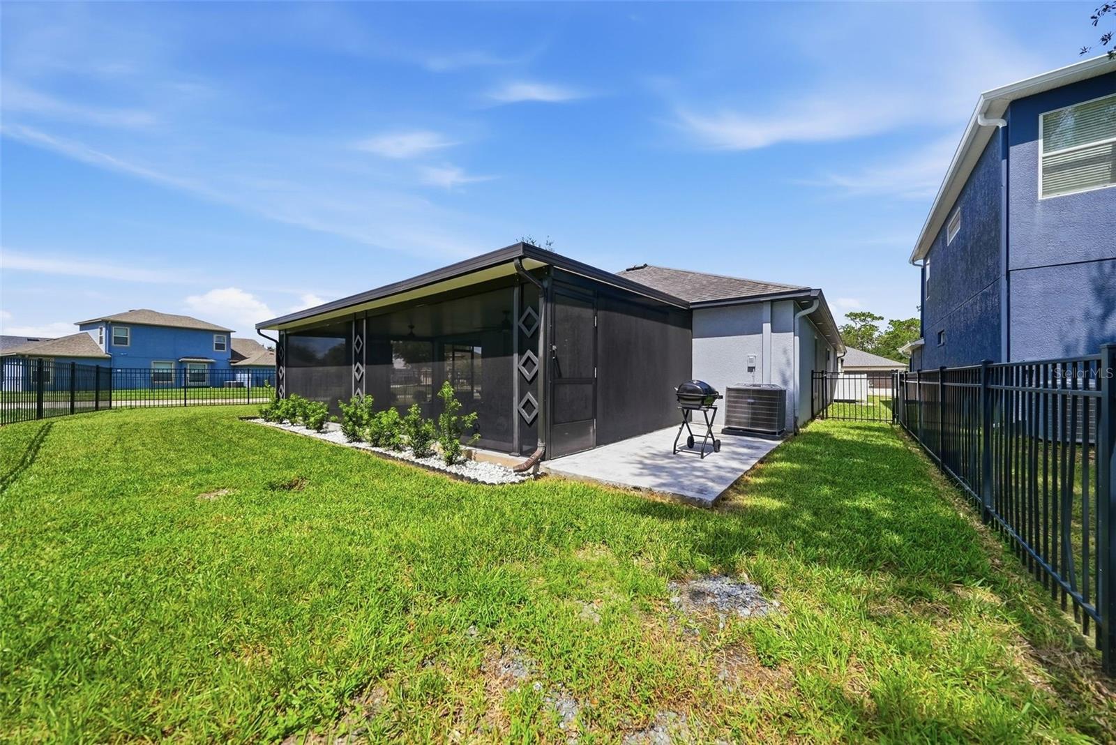 4037 WARWICK HILLS DR — photo 45