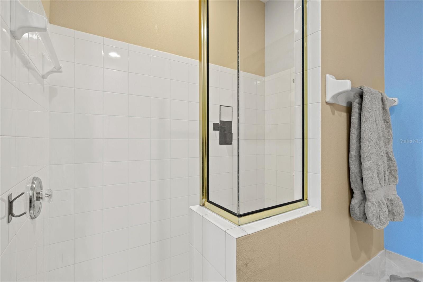 6252 DONNINGTON CT — photo 29