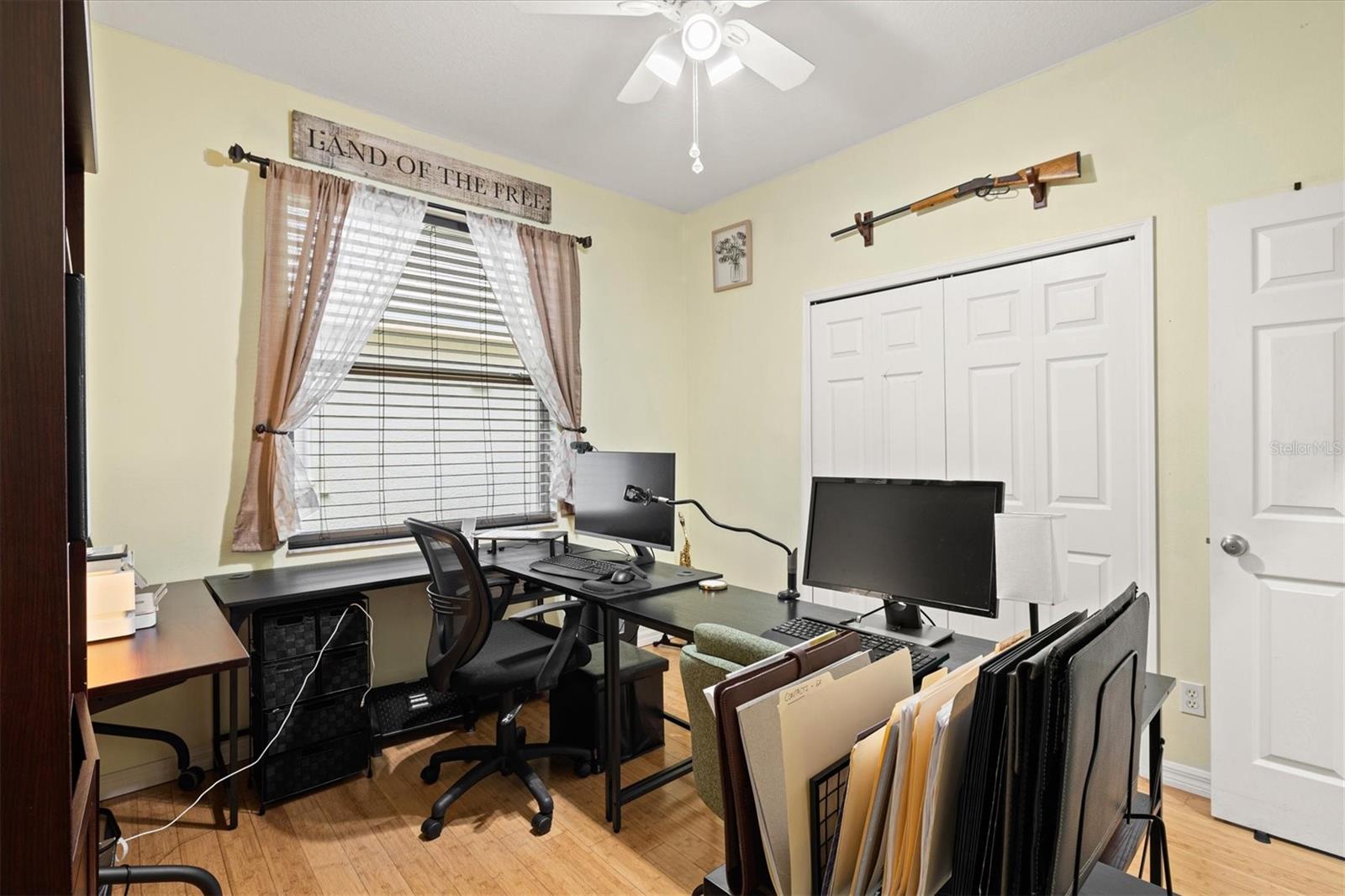 6252 DONNINGTON CT — photo 38