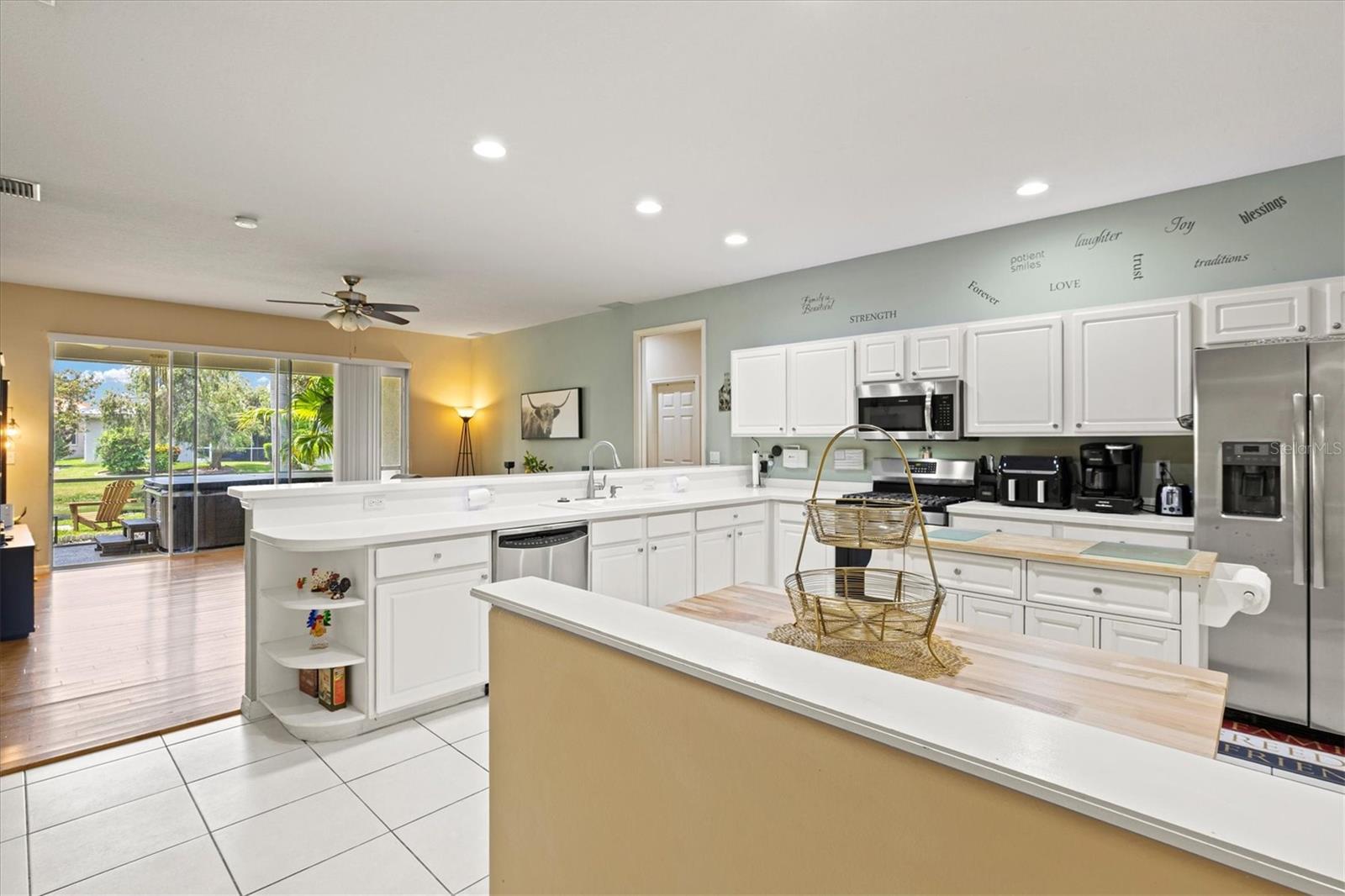 6252 DONNINGTON CT — photo 10