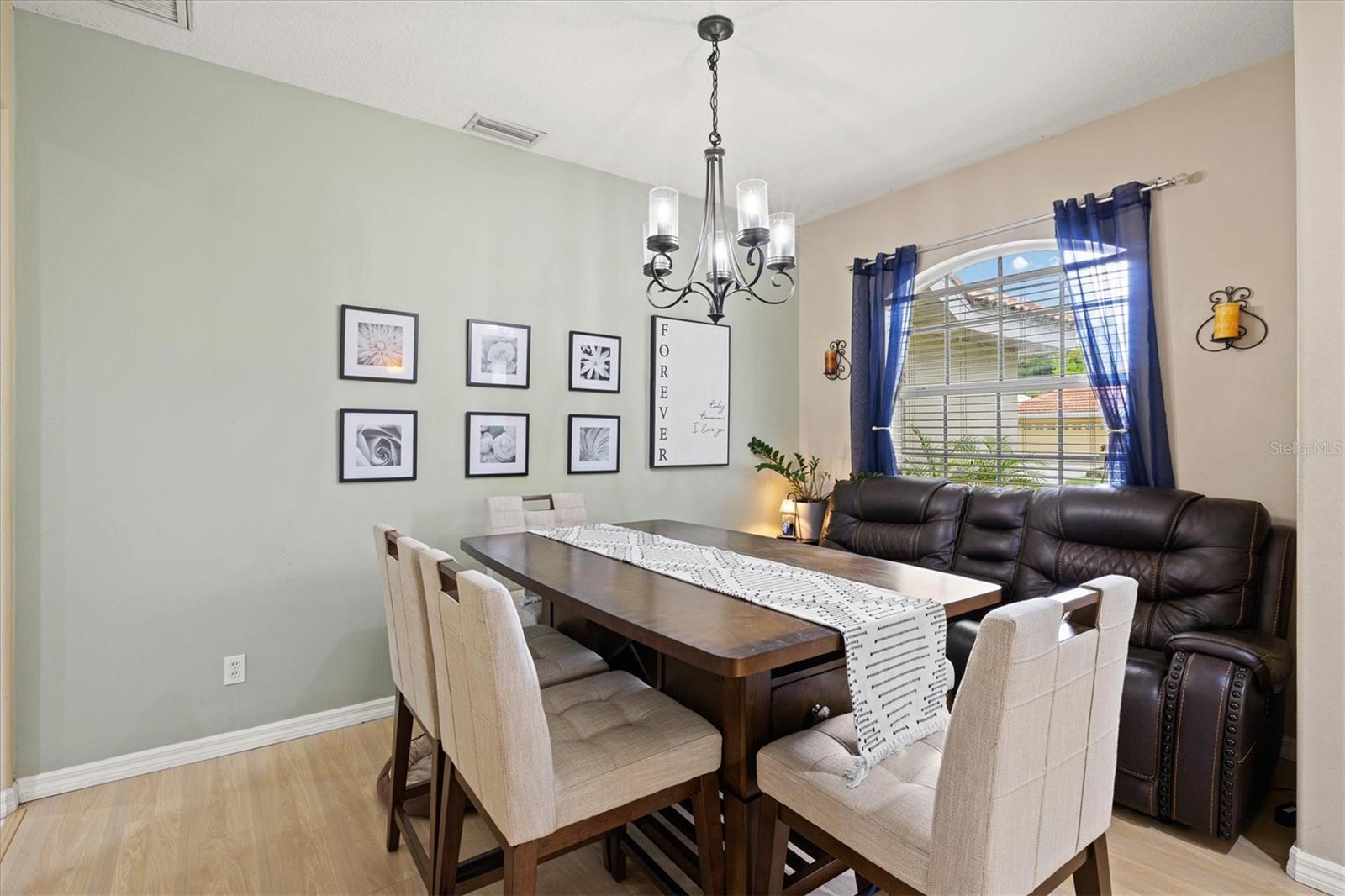 6252 DONNINGTON CT — photo 5