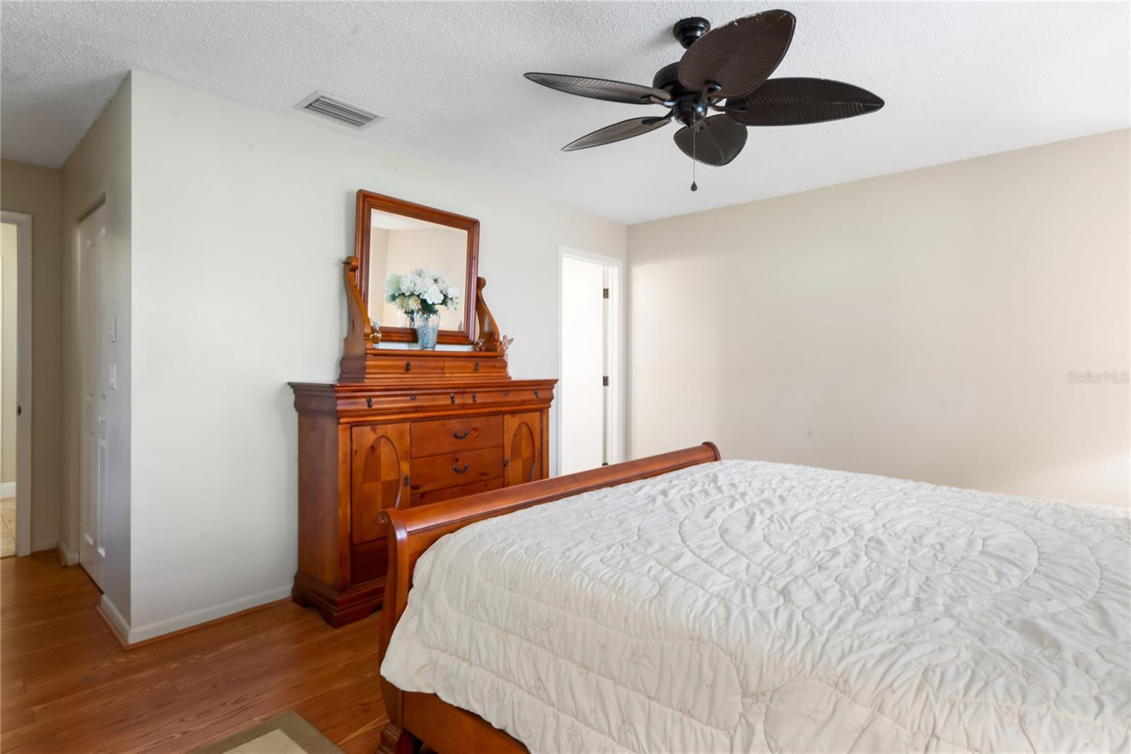1520 PALMER CT — photo 24