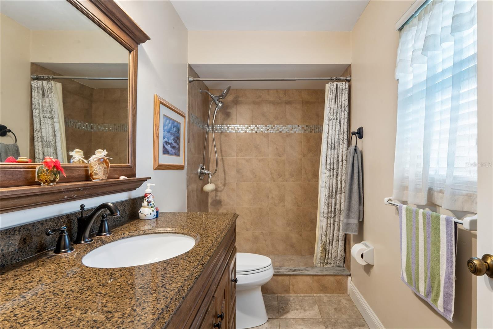 1520 PALMER CT — photo 27