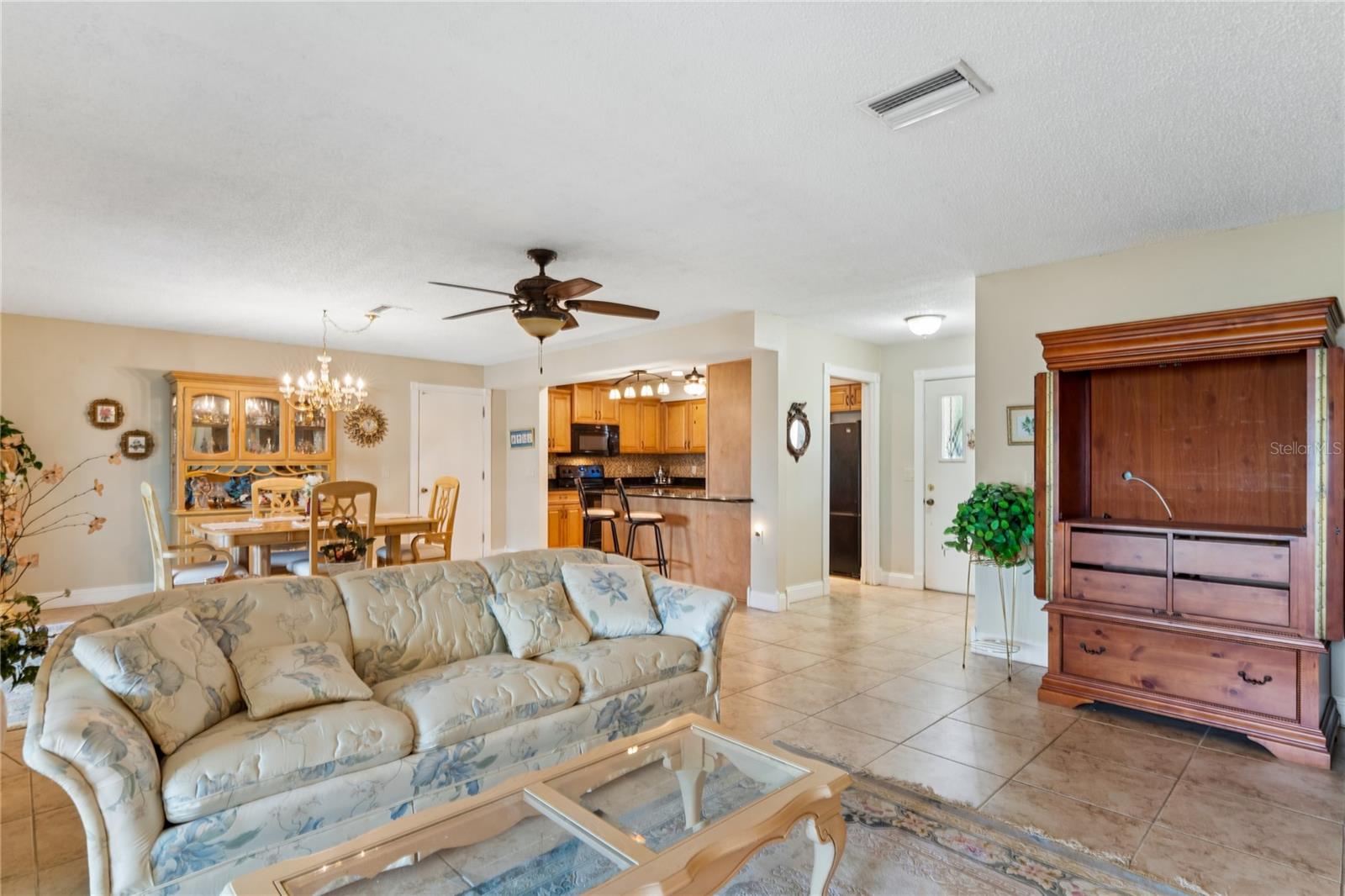 1520 PALMER CT — photo 9