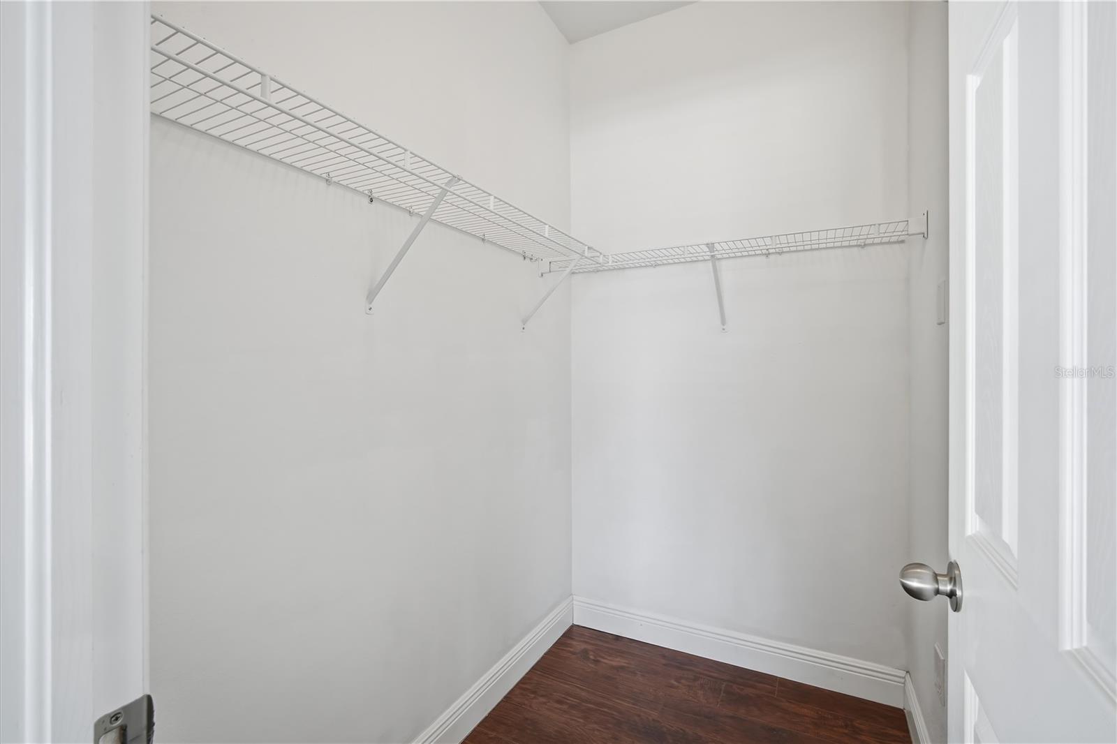 7605 N DIXON AVE — photo 6