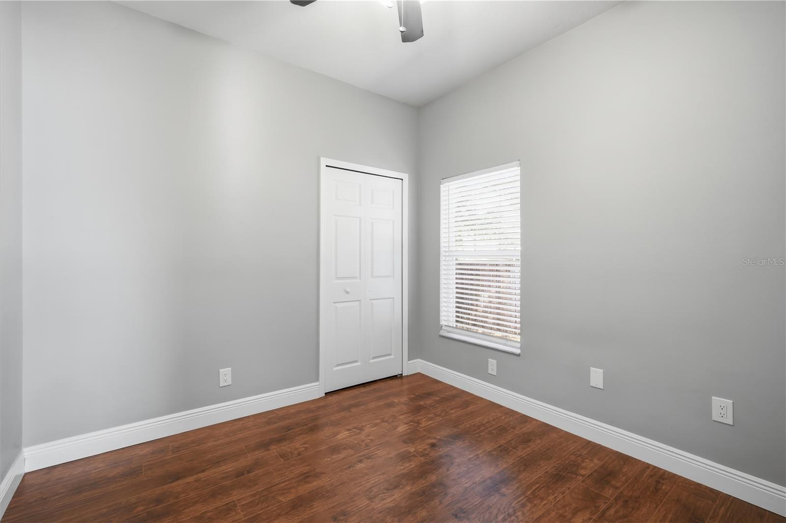 7605 N DIXON AVE — photo 15