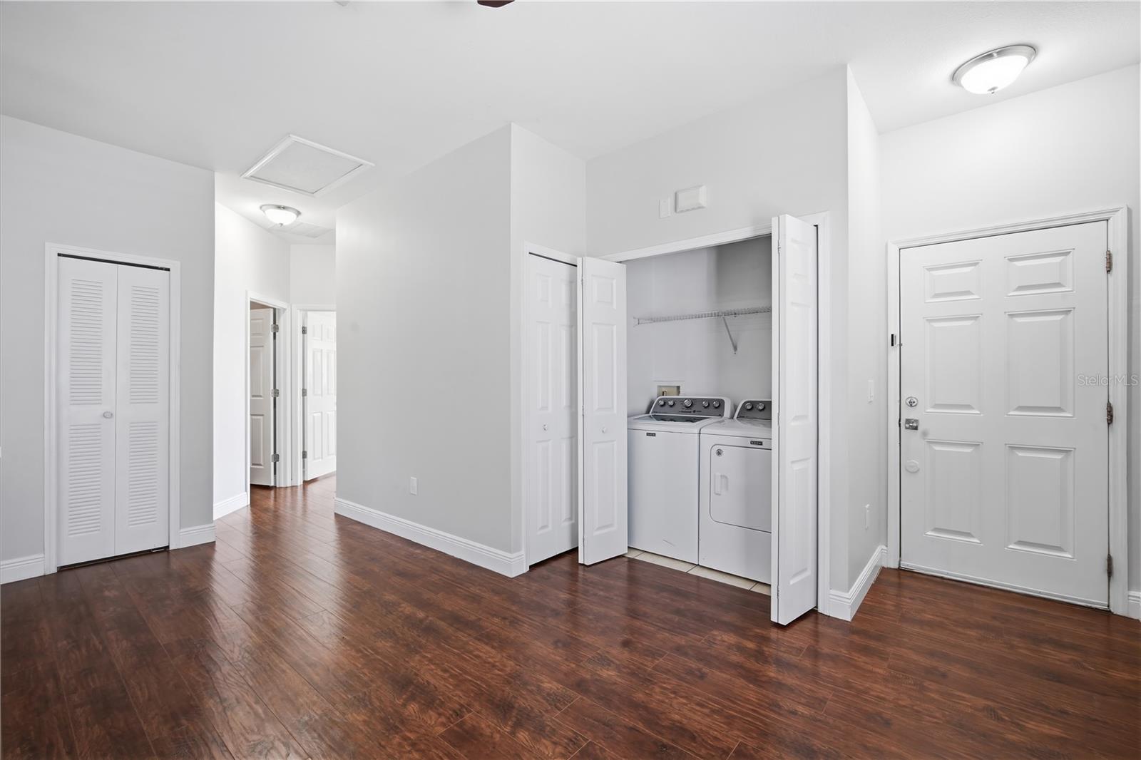 7605 N DIXON AVE — photo 13