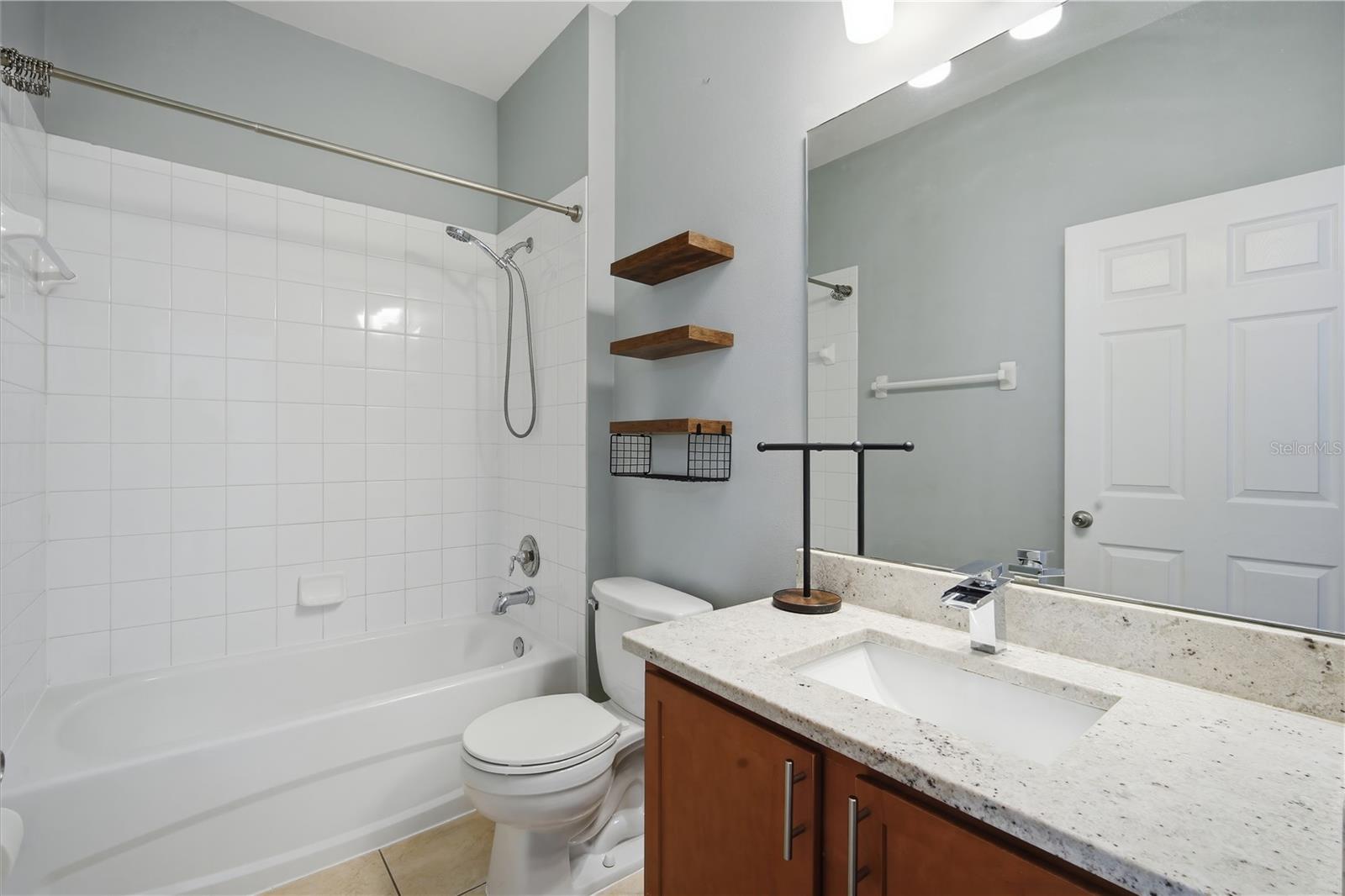 7605 N DIXON AVE — photo 14