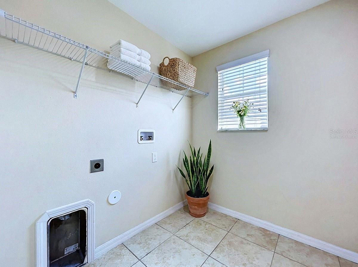 18607 BRIAR OAKS DR — photo 33