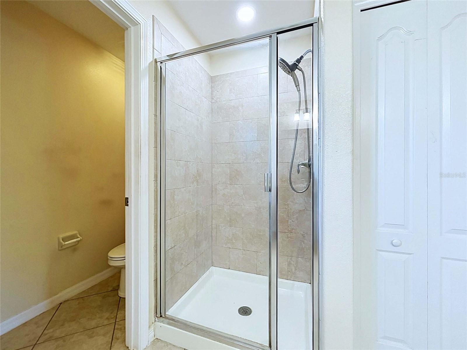 18607 BRIAR OAKS DR — photo 46