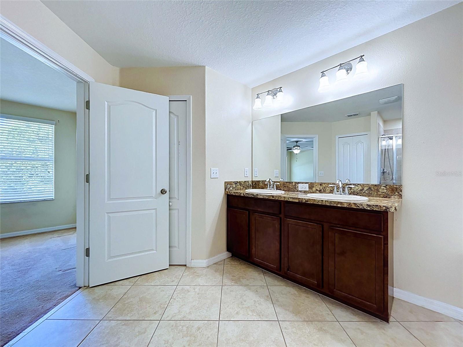 18607 BRIAR OAKS DR — photo 45
