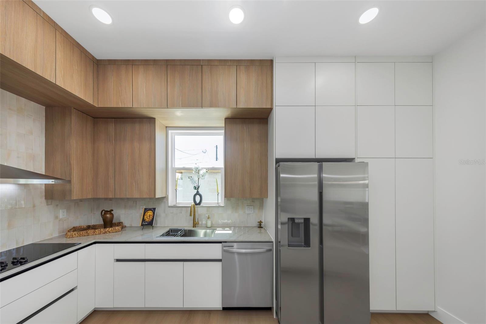 617 FOLSOM ST S — photo 39