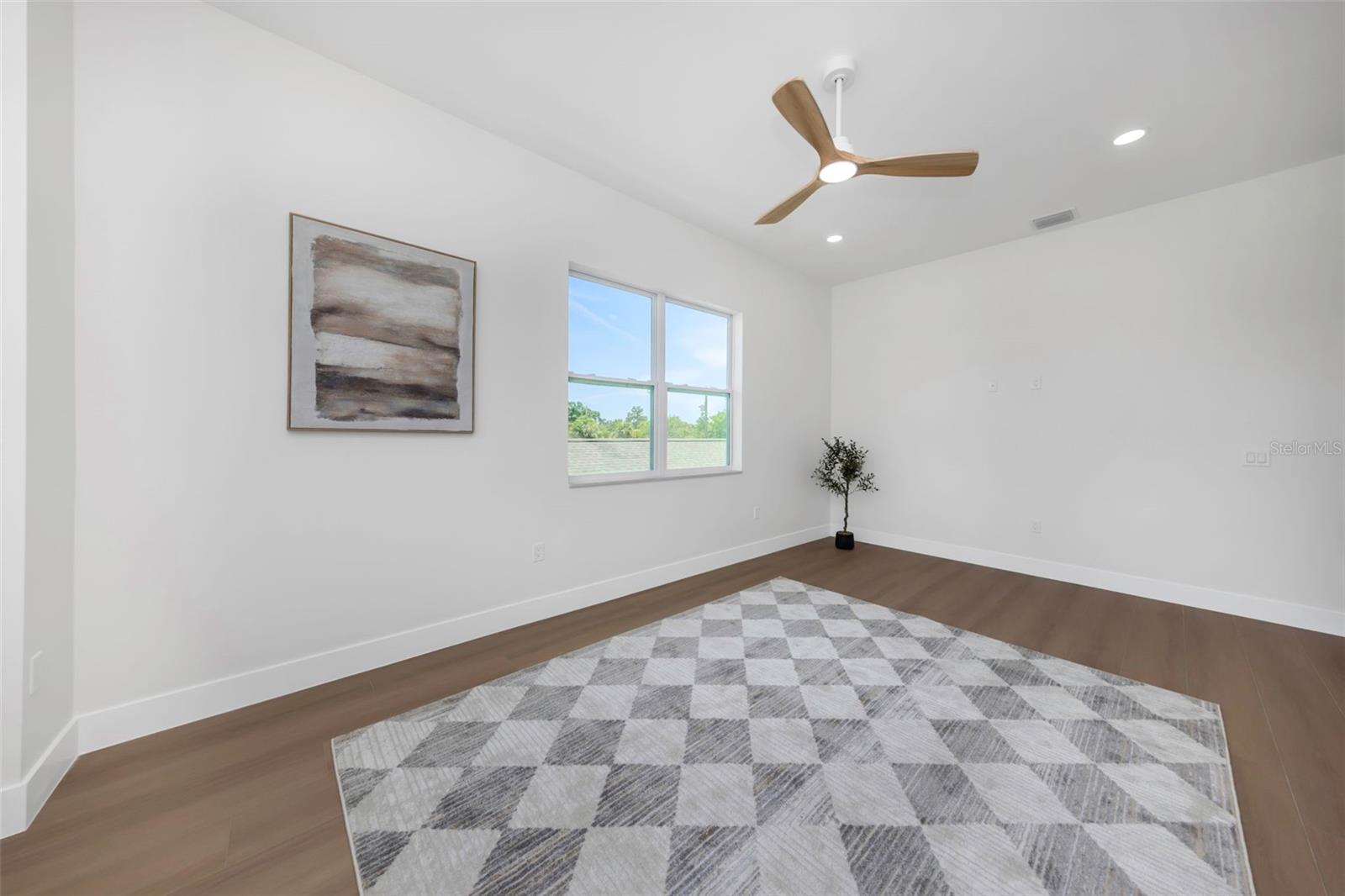 617 FOLSOM ST S — photo 54