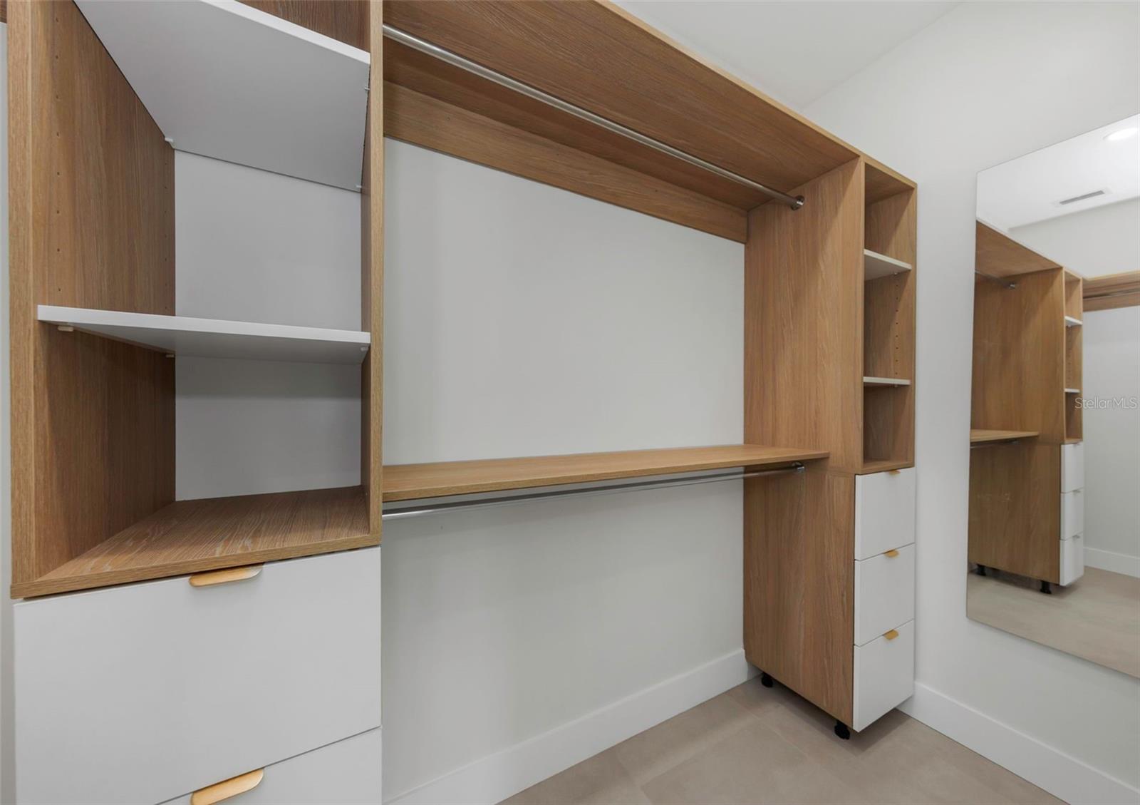 617 FOLSOM ST S — photo 23