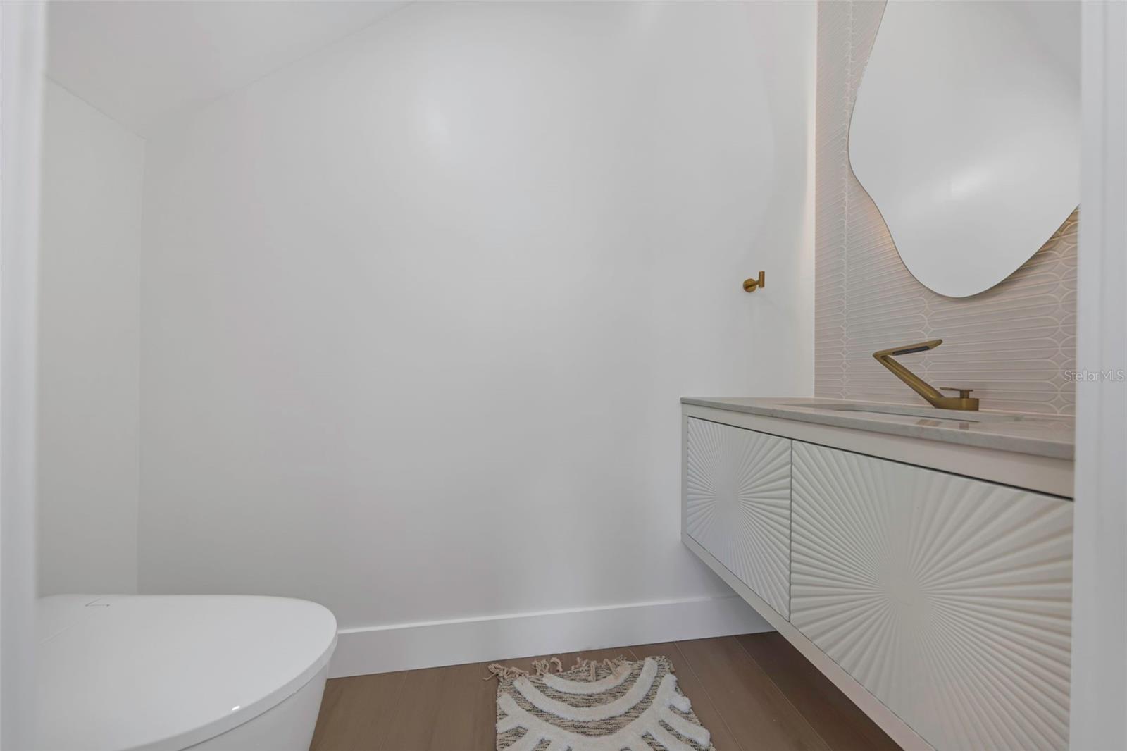 617 FOLSOM ST S — photo 9