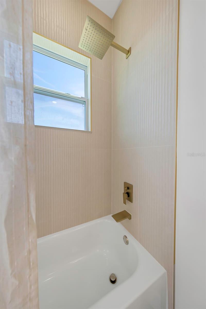 617 FOLSOM ST S — photo 62
