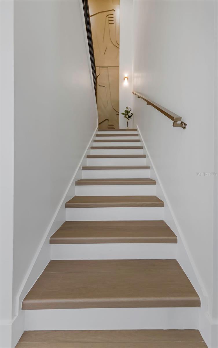 617 FOLSOM ST S — photo 46