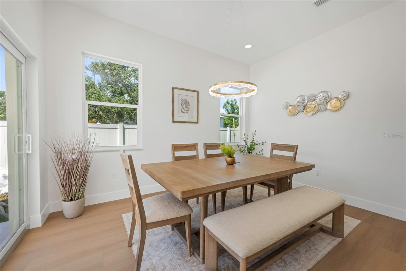 617 FOLSOM ST S — photo 31