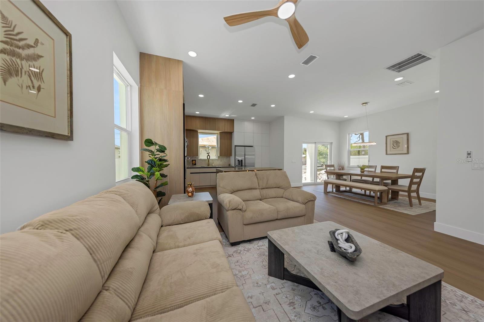 617 FOLSOM ST S — photo 29