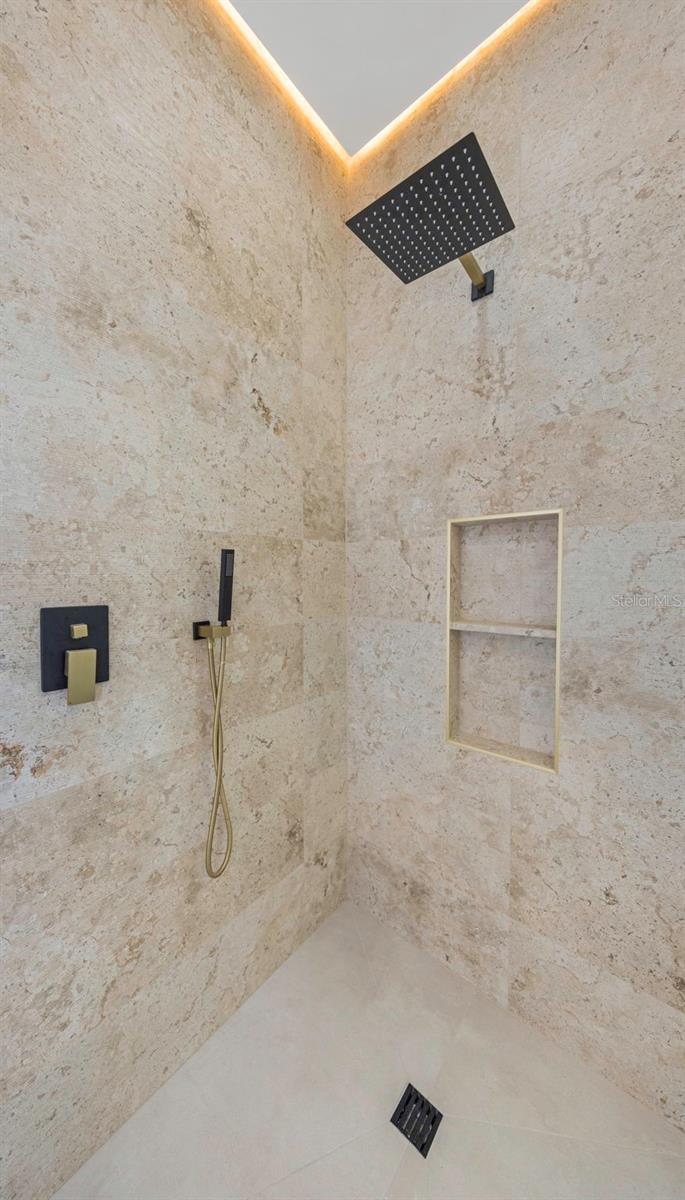 617 FOLSOM ST S — photo 20