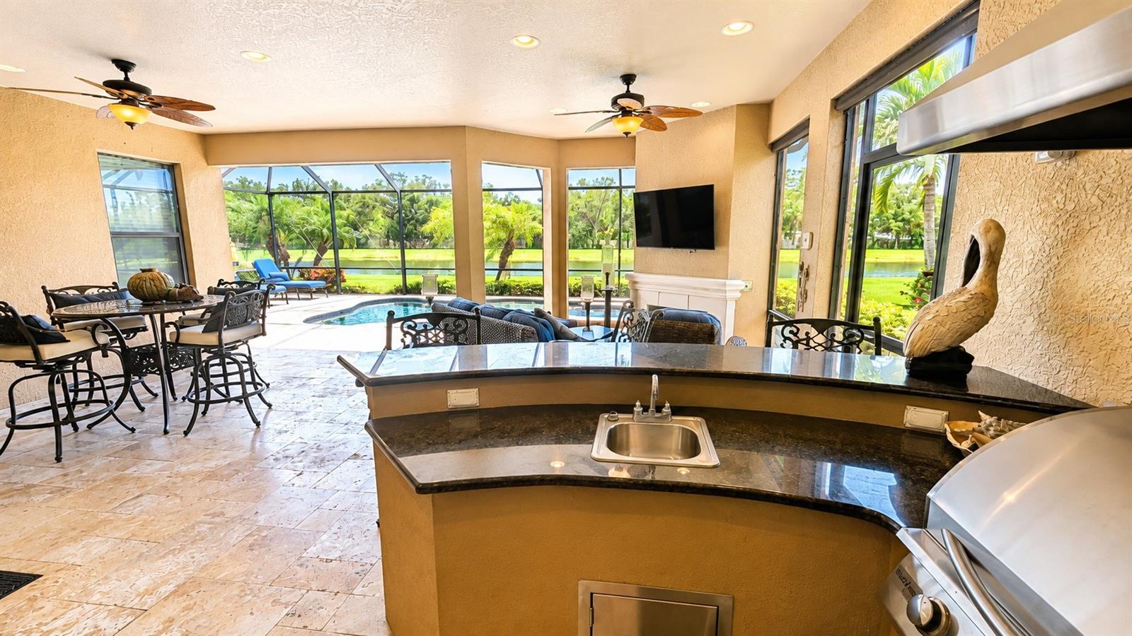 2519 VACCARO DR — photo 31