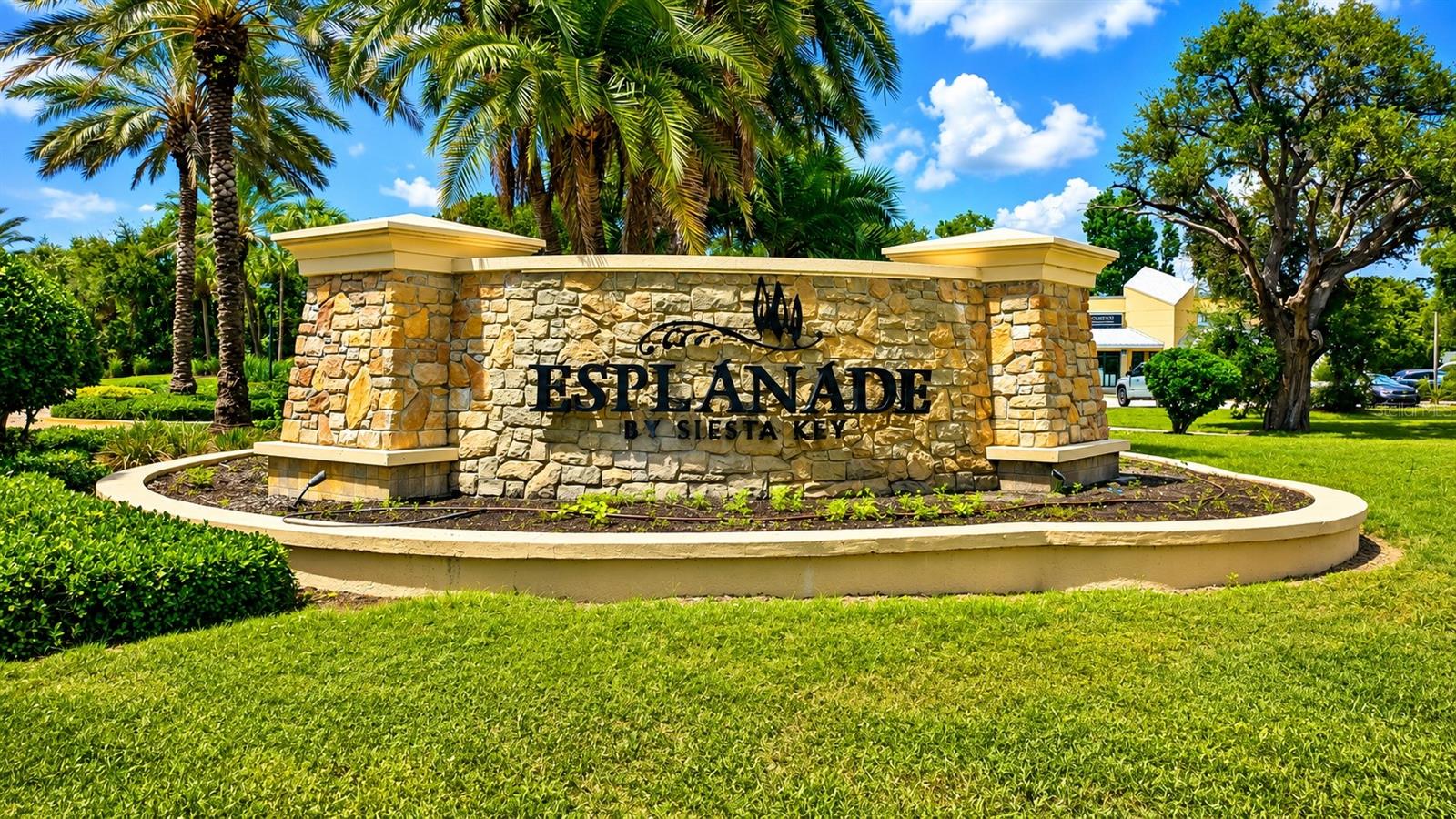 2519 VACCARO DR — photo 45