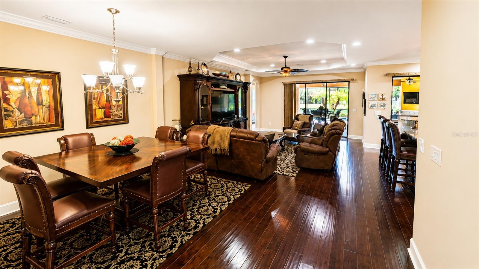 2519 VACCARO DR — photo 3