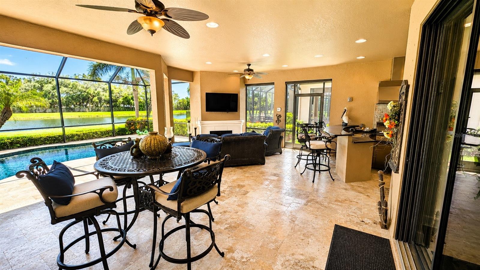2519 VACCARO DR — photo 33
