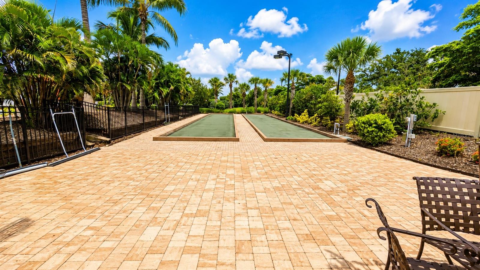 2519 VACCARO DR — photo 43