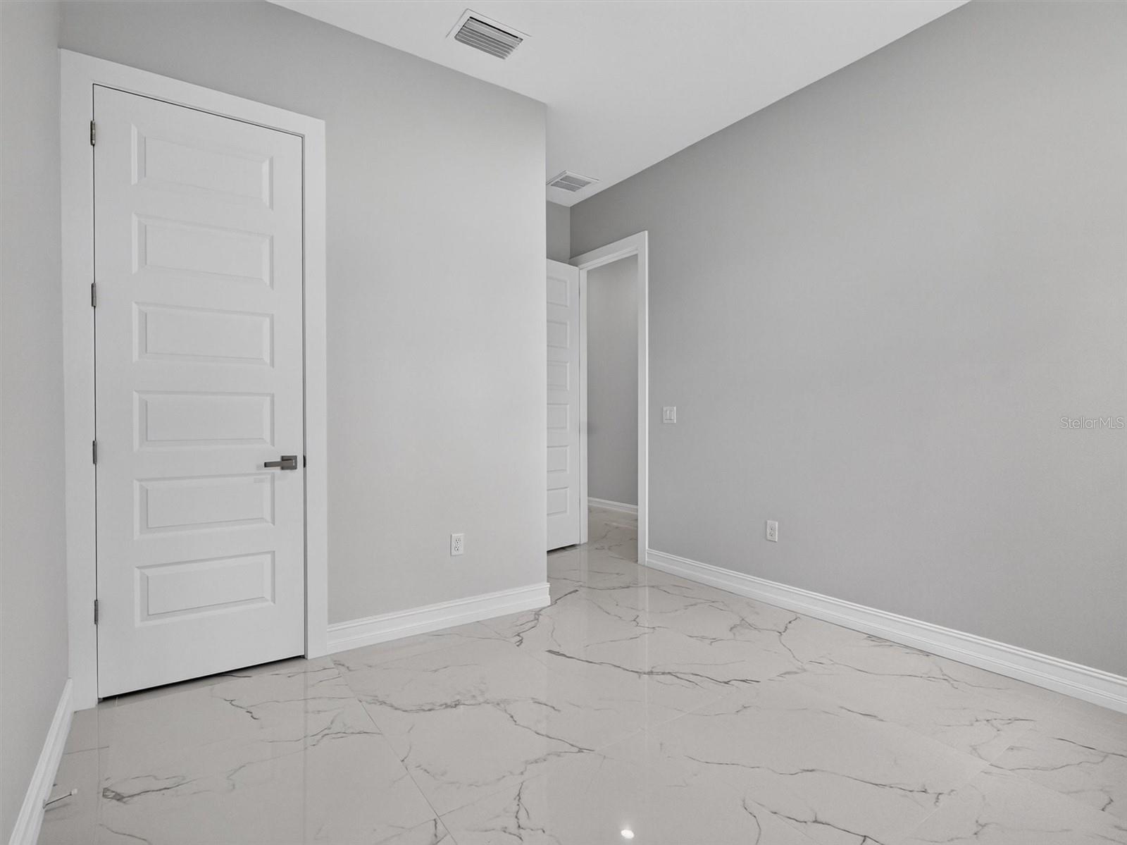 2302 ALLEN DR — photo 38